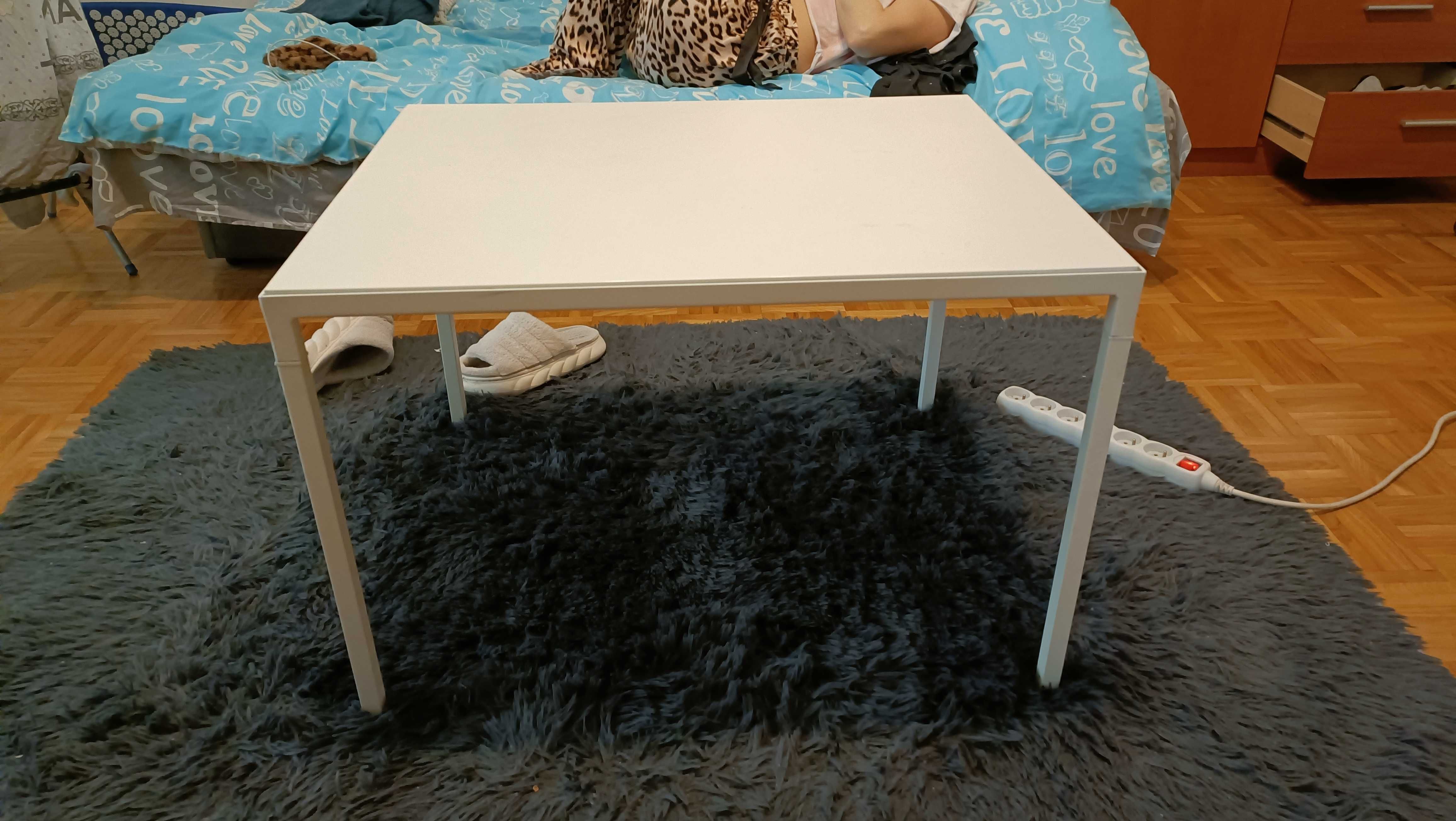 Biały Stolik IKEA