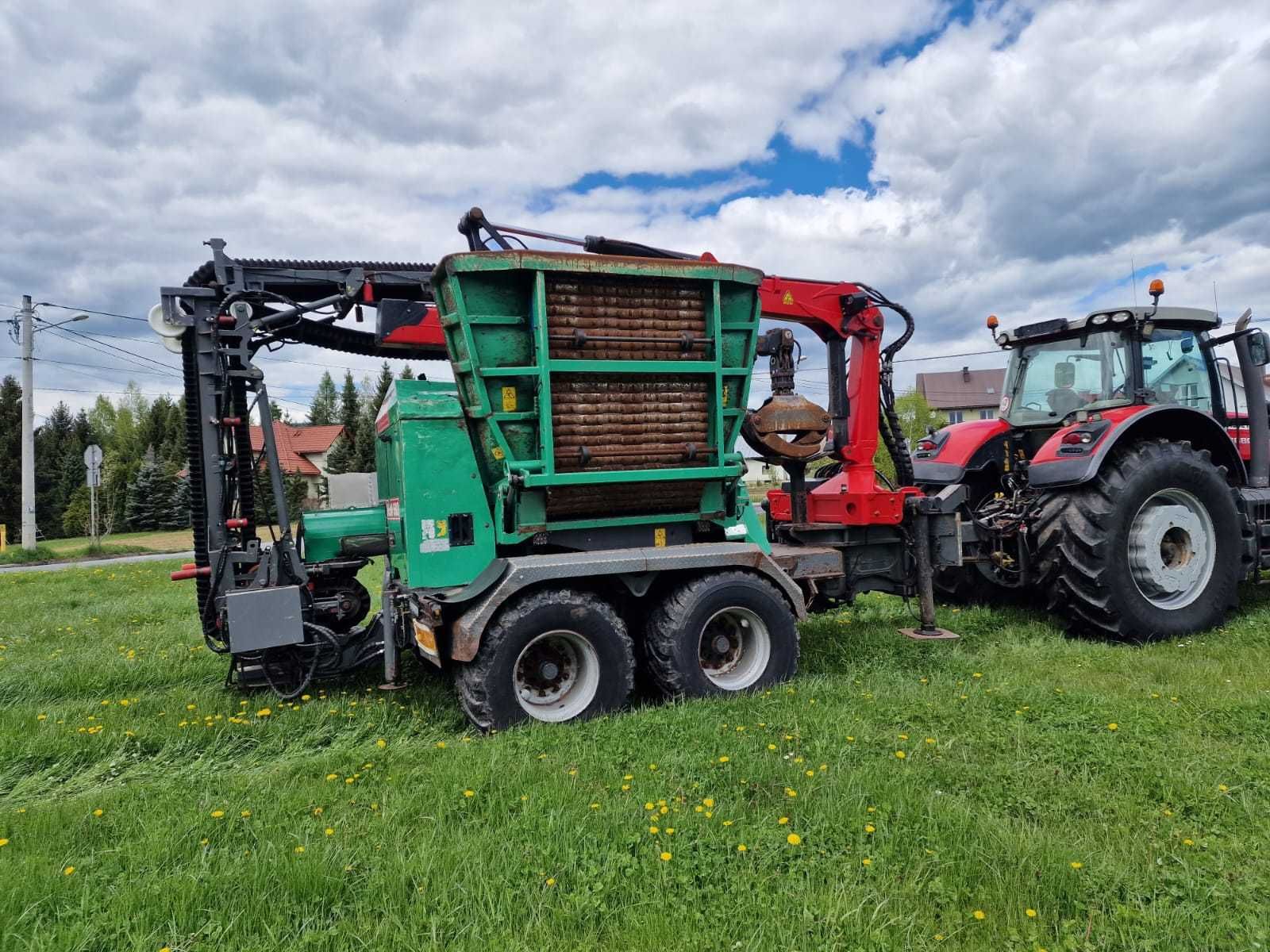 Rębak JENZ HEM 582 z ciągnikiem Massey Ferguson