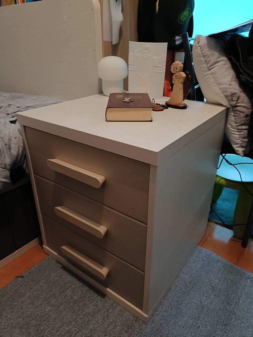 Quarto (berço) completo de, bebé a jovem