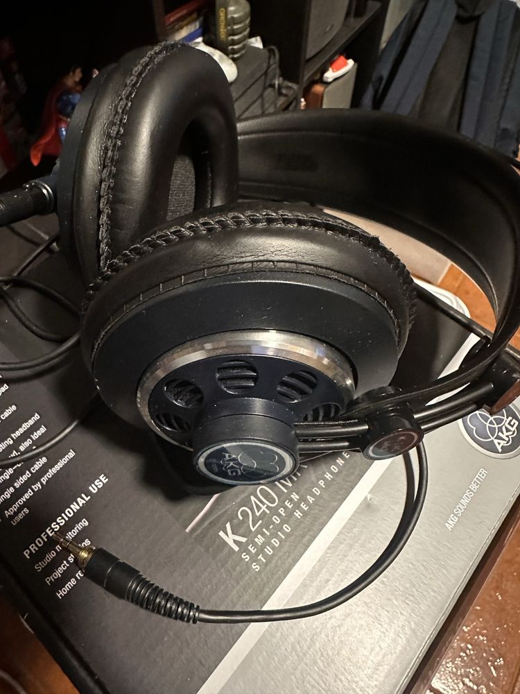 AKG K240 MKII Studio