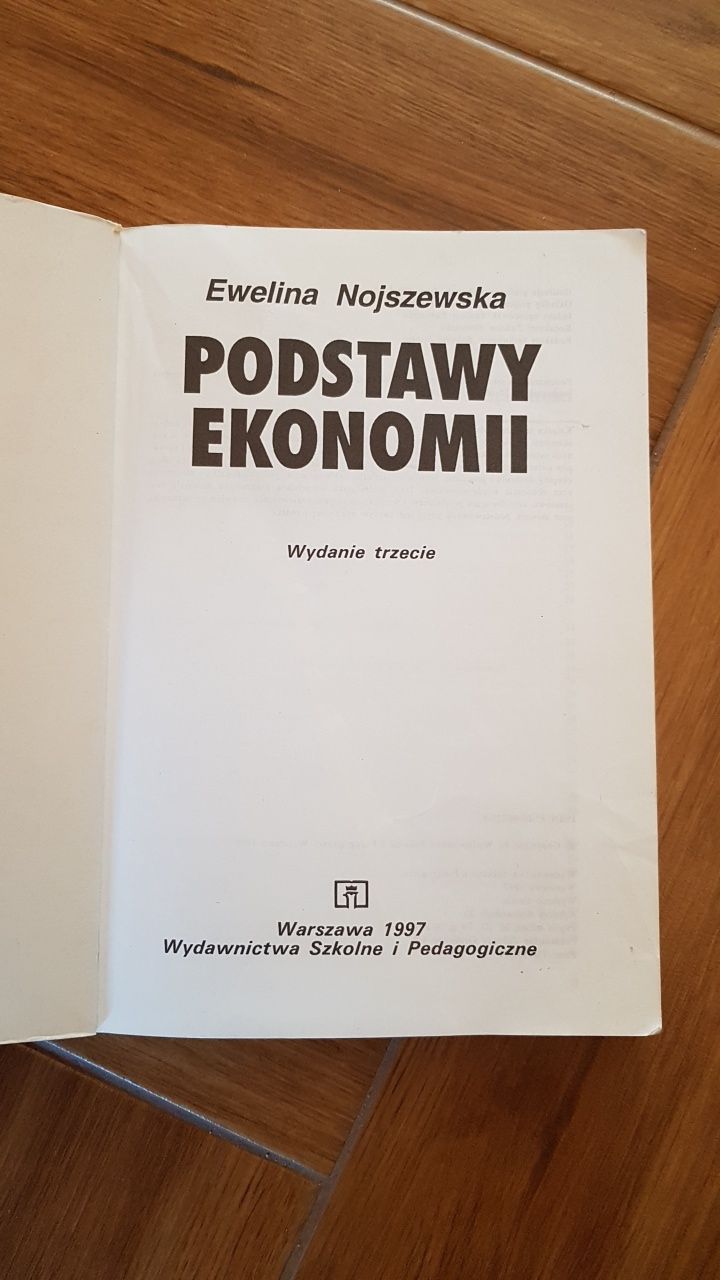 Podstawy ekonomii Ewelina Nojszewska