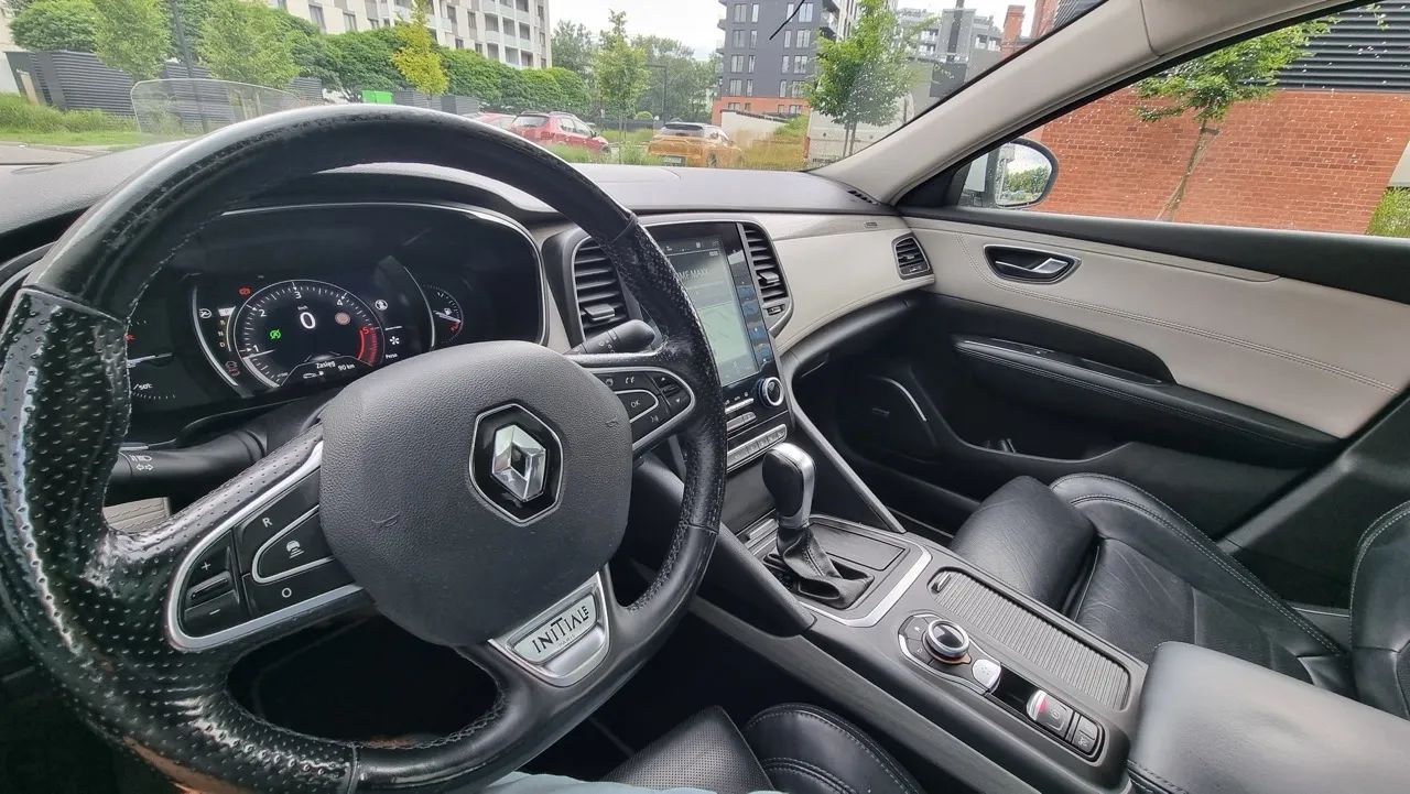 Renault Talisman Renault Talisman Initiale Paris - Najwyższa wersja i wyposażenie