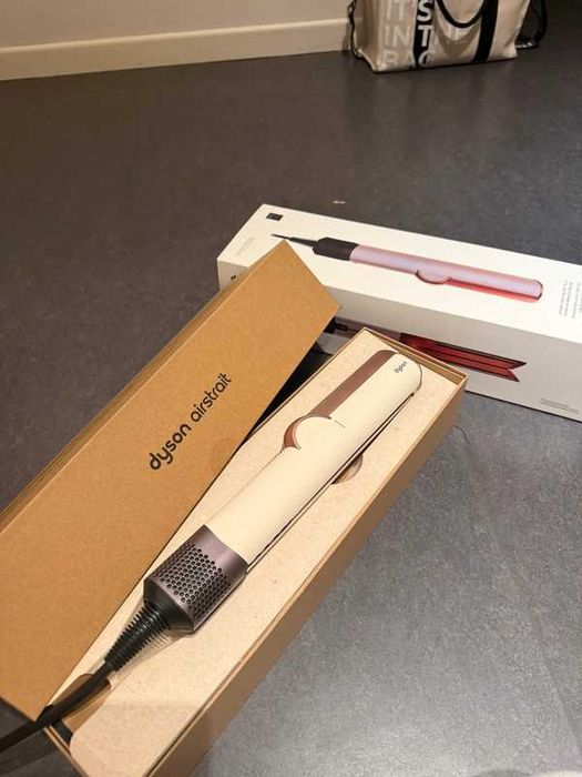 Oryginał Dyson airstrait HT01