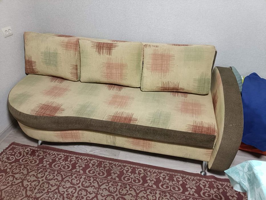 Продам диваны в хорошем состоянии