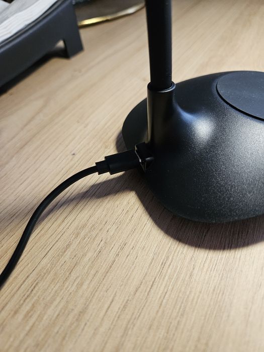 Lampka LED biurkowa