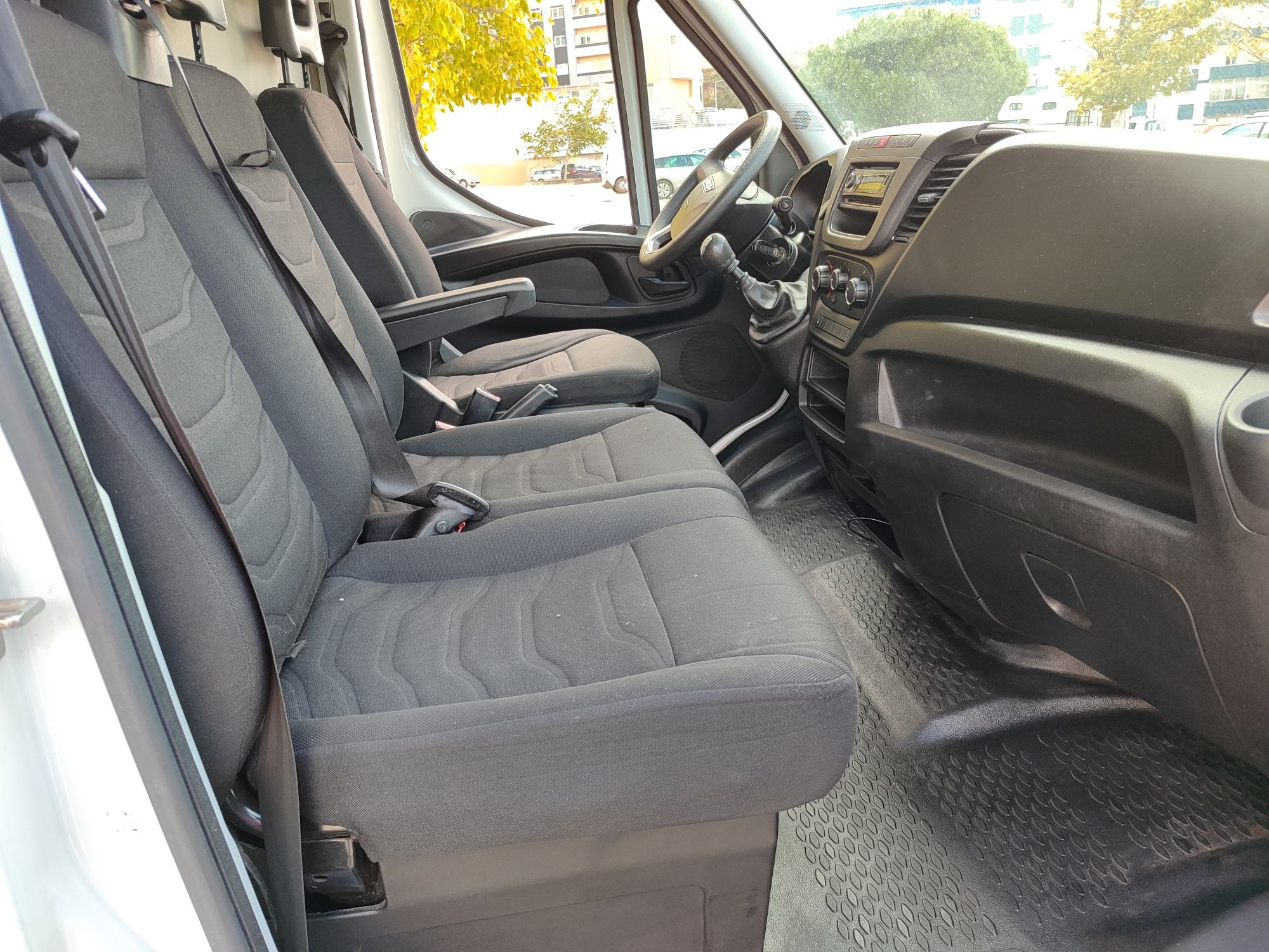 Iveco Daily 2.3Hpi Longa
Vidros Elétricos 
Fecho Centralizado com Coma