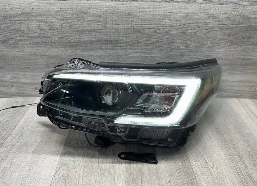 Фара левая правая Subaru Outback Legacy B16 2020 2021 2022