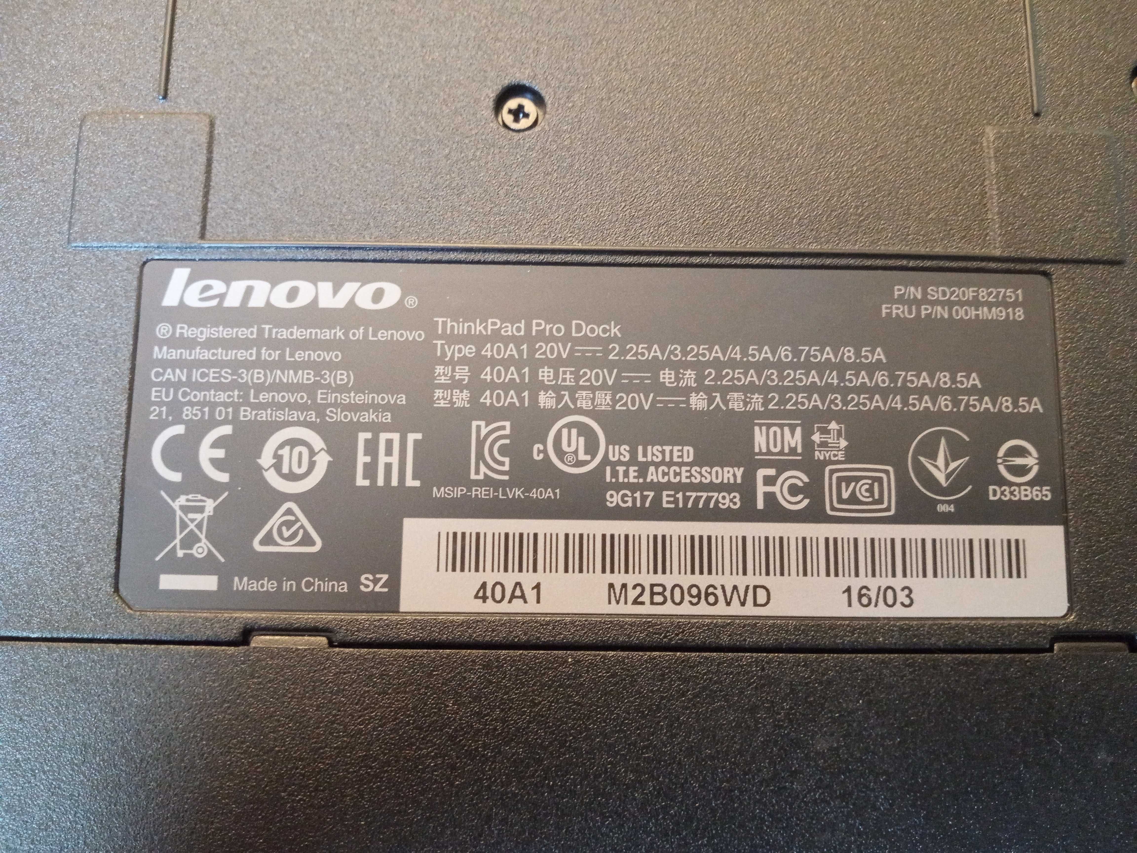 Stacja dokująca Lenovo ThinkPad Pro Dock, zasilacz i dwa kluczyki