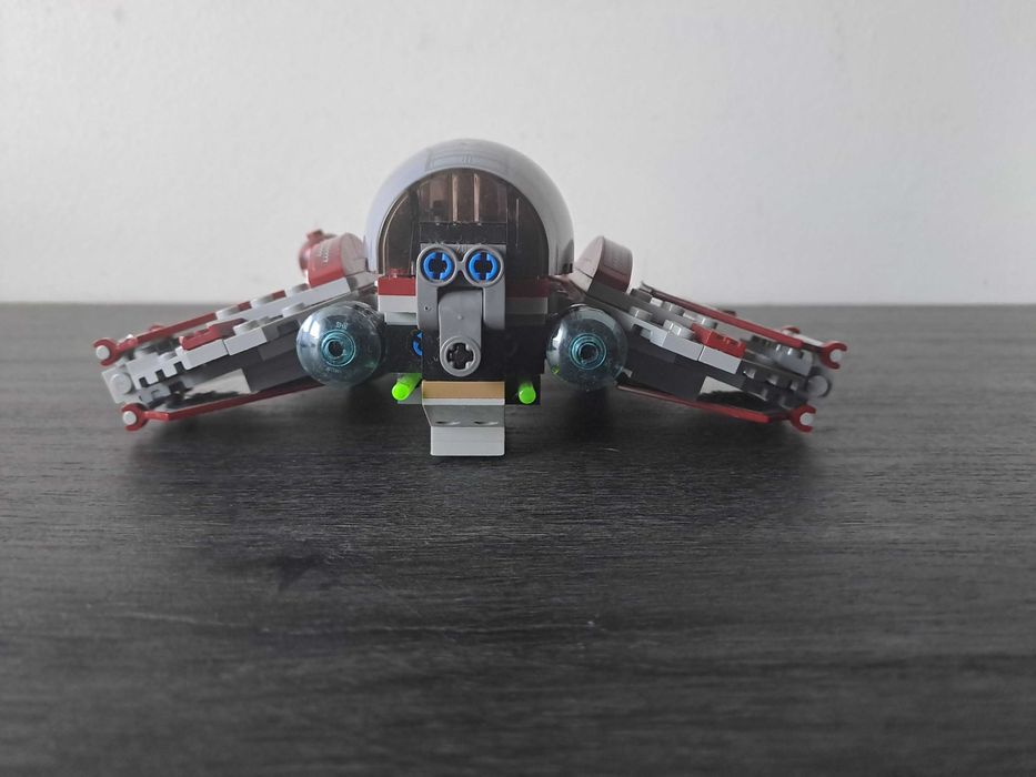 Lego Star Wars Obi-Wan's Jedi Interceptor 75135