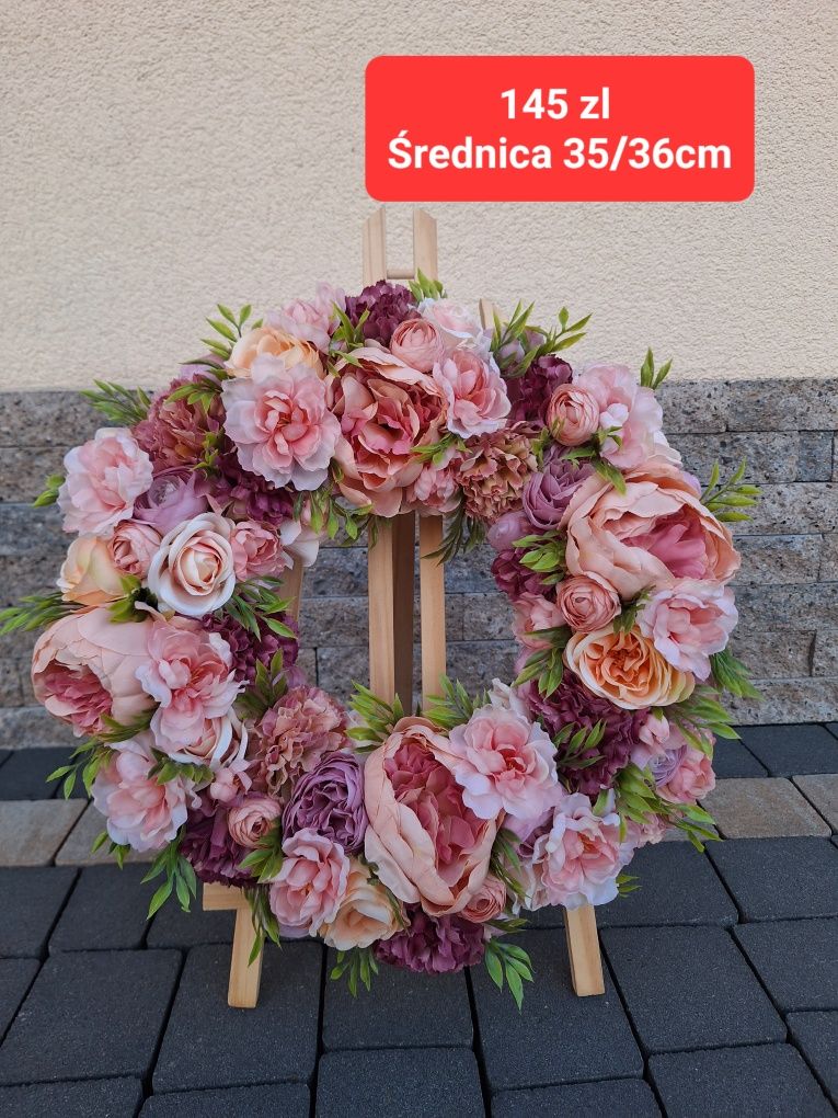 Wianek ozdoba na drzwi sztuczne kwiaty róż krem