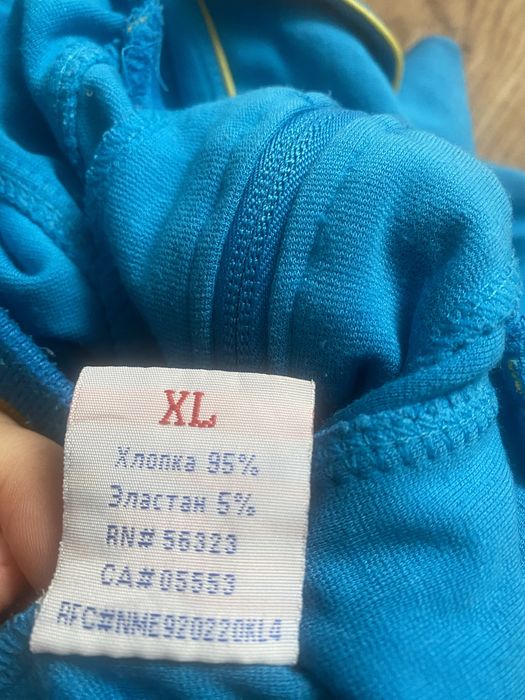 Віддам кофти розмір 128 і куртка 116