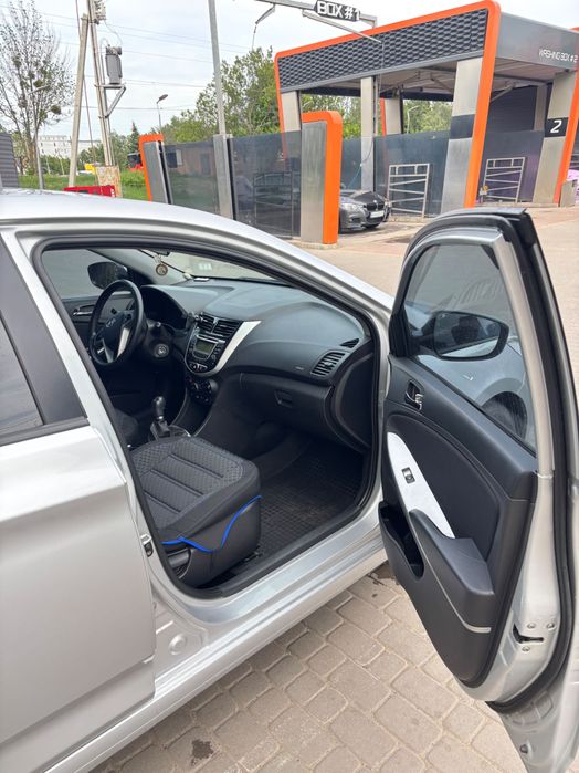 Hyundai accent comfort+