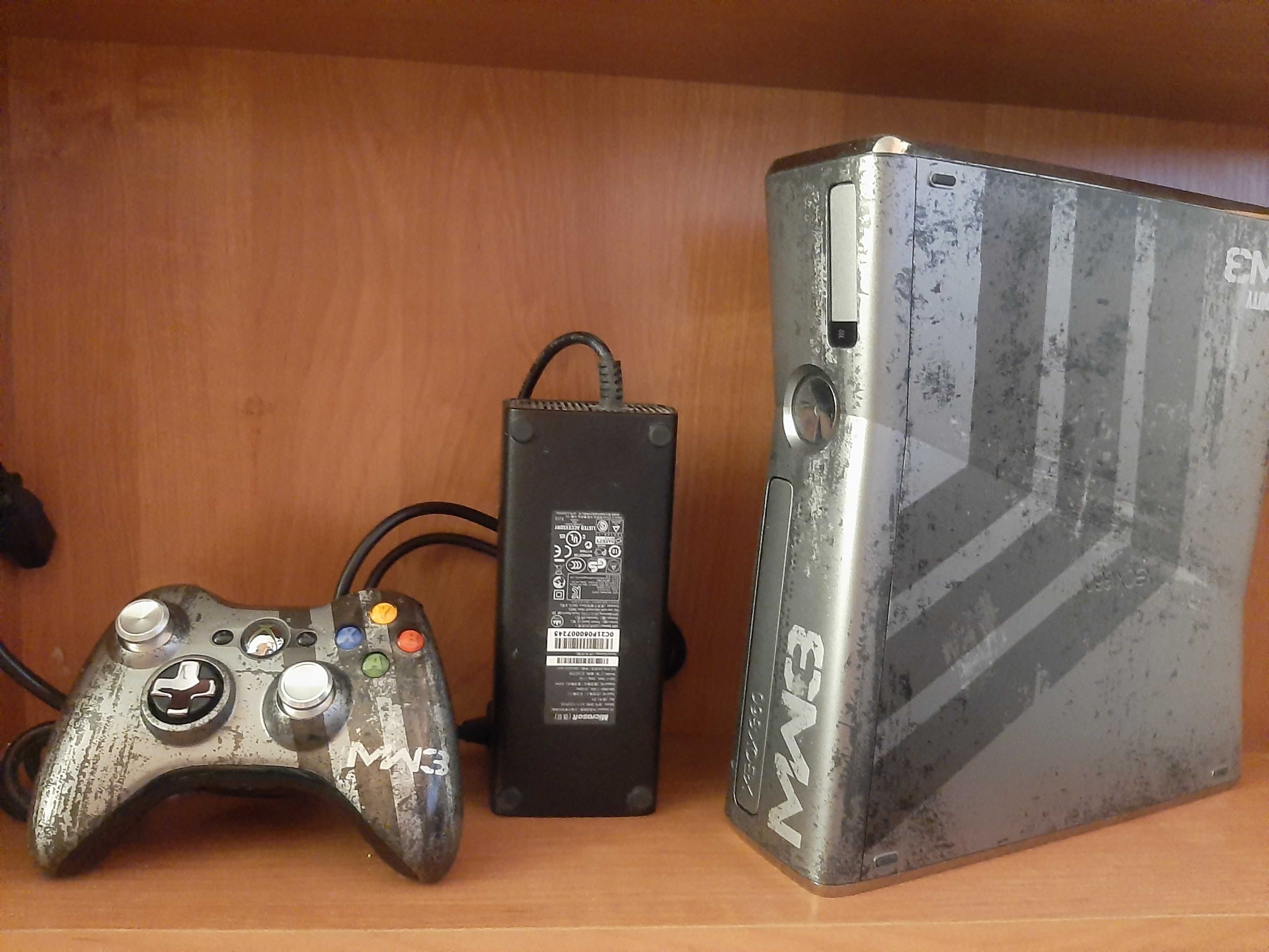 Konsola Xbox 360 S COD MW3 Edition 500GB