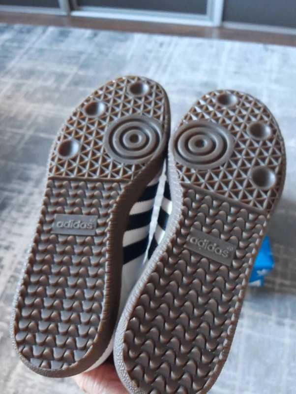 B75806\Nowe*SamDamskieadidas BiałyUnisexTrampki 42.5
