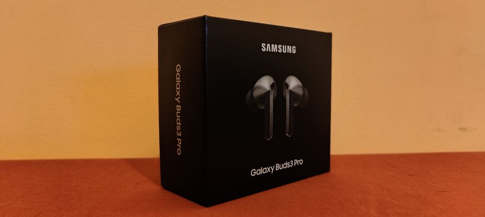 Nowe Samsung Galaxy Buds3 Pro SM-R630 Silver Bezprzewodowe + etui