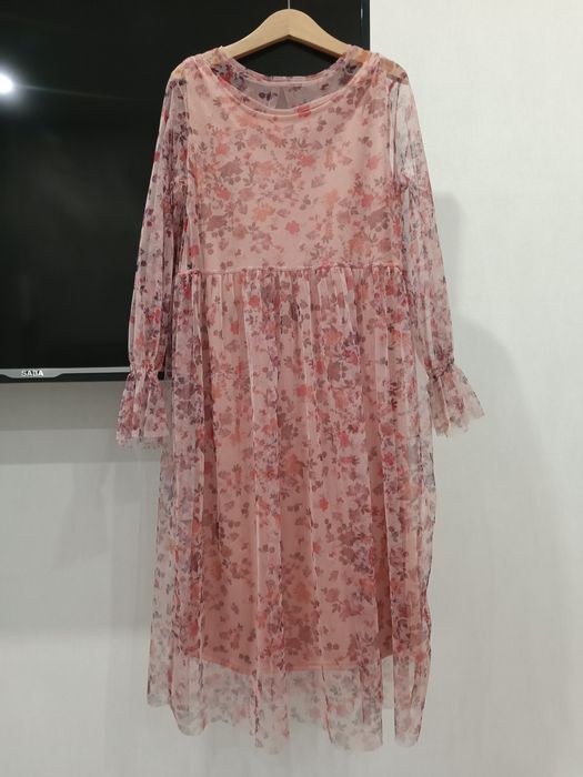 Платье Zara на девочку 9лет 134см.