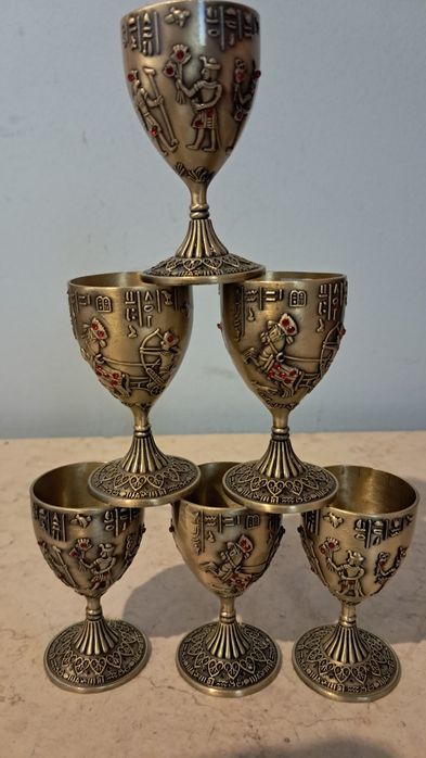 6 nowych kieliszków z Egiptu. Ze stali nierdzewnej.