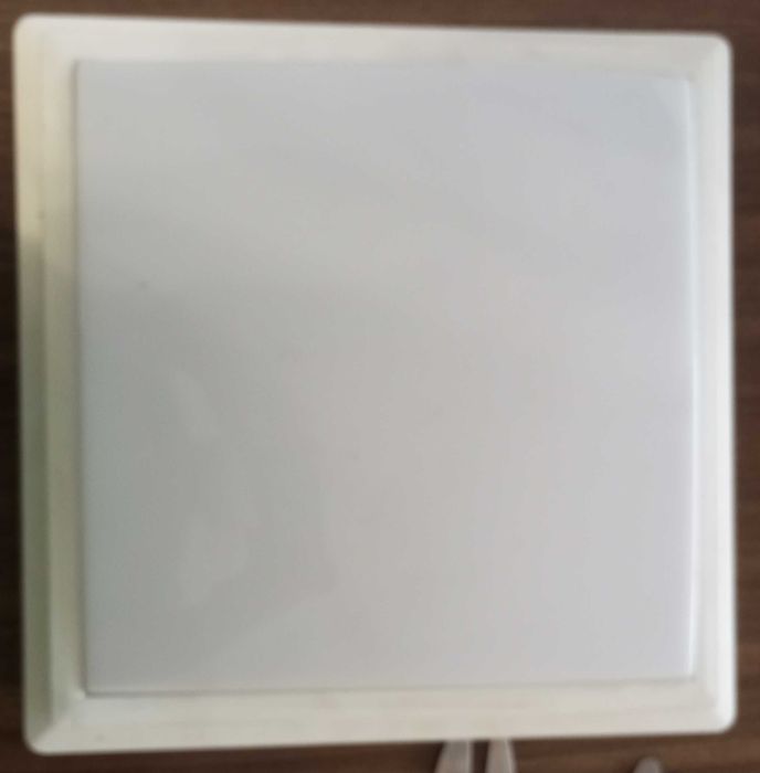Plafon 31 x 31 cm
