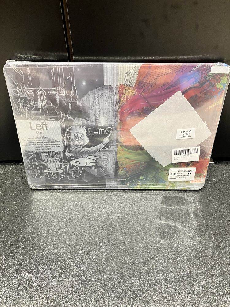Etui na MacBook Air 15 (A2941) – wzór Lewa i Prawa Półkula Mózgu