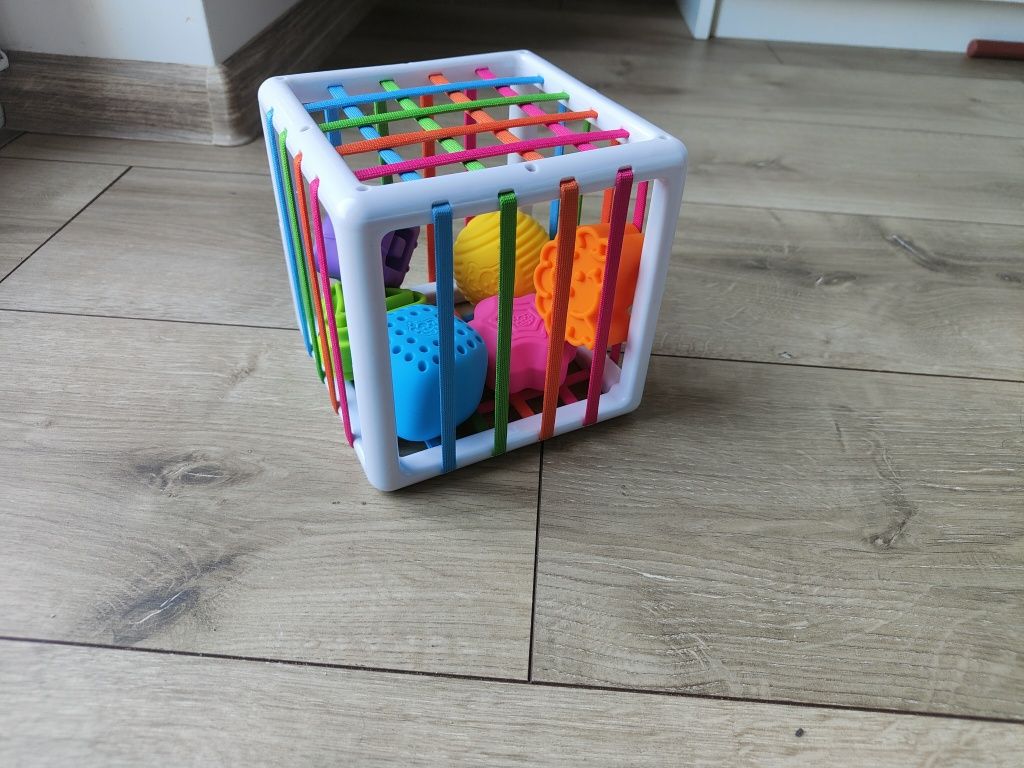 Kostka sorter edukacyjna FAT Brain Toys