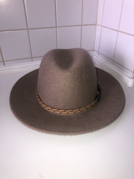 Vendo chapéu de lã NOVO