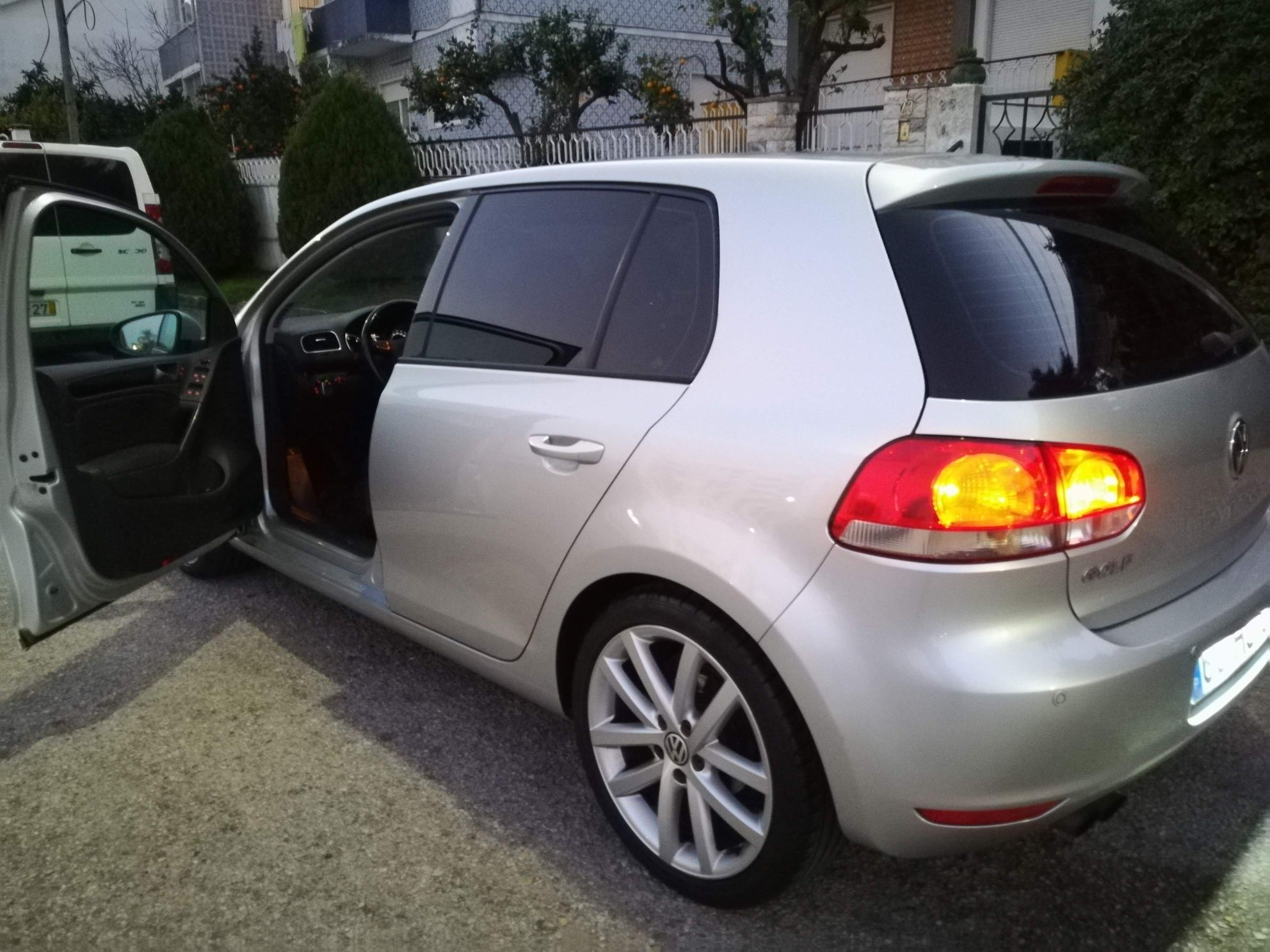 Volkswagen Golf VI