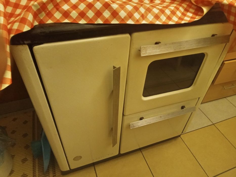 Piec kuchenny na węgiel