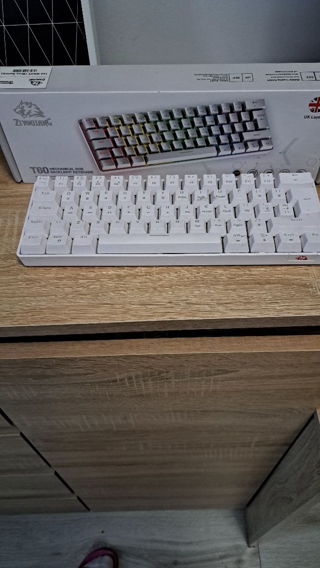 Klawiatura mechaniczna RGB