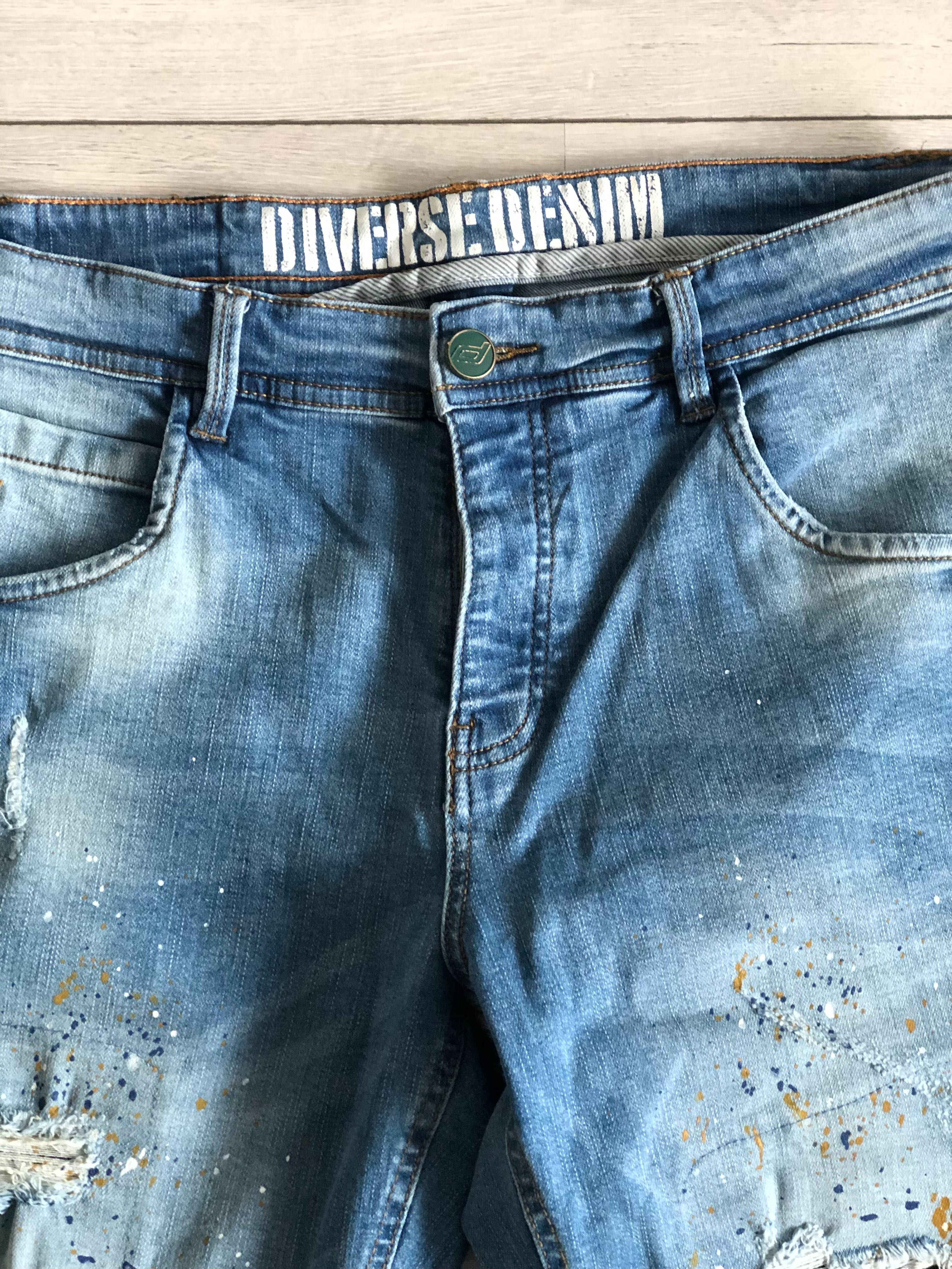Diverse r. 31 - męskie krótkie spodenki jeansowe