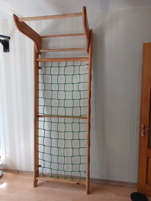 Продам шведскую лестницу