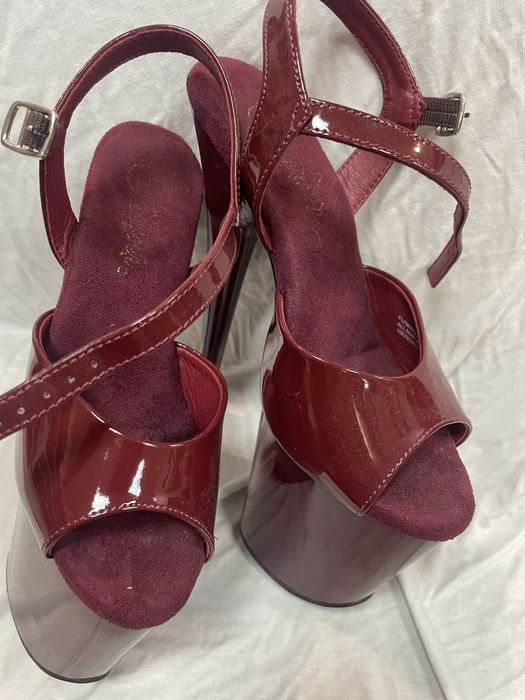 Стрипы тройка , pleaser 35р