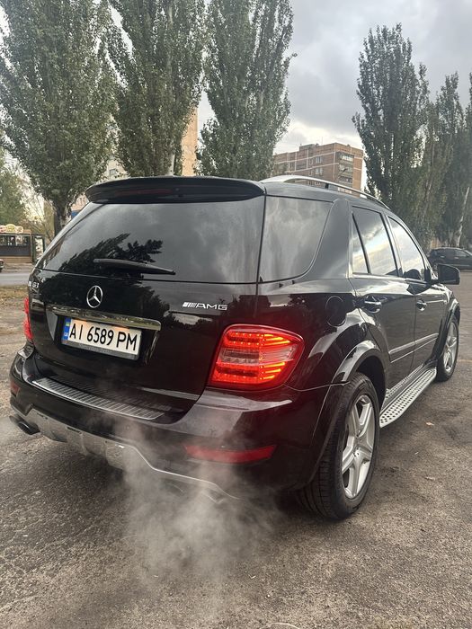 ML63 AMG в отличном состоянии,вся в родной краске