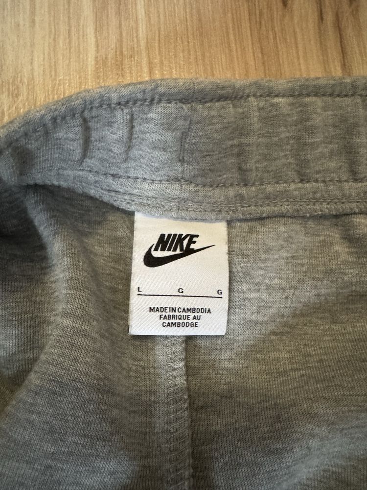 Tech fleece komplet nike