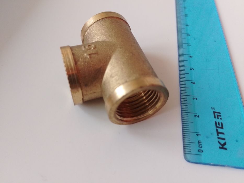 Тройник для воды