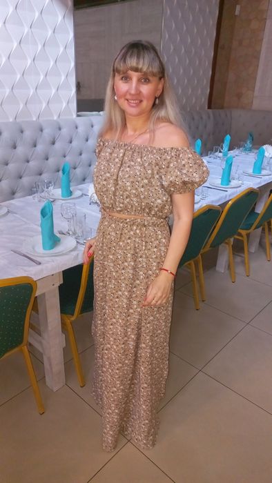 Живая музыка и ведущий (тамада)