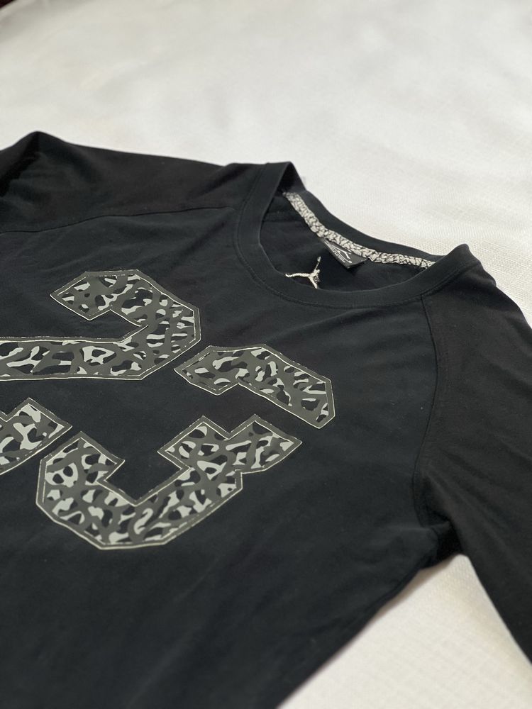 Продам футболку Nike