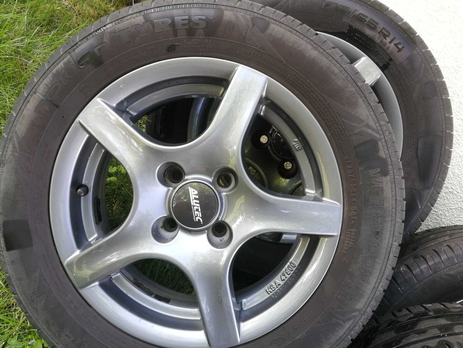 Felgi aluminiowe Fiat Panda2 R14 4x98 5,5jx14 ET35 z oponami 175/65r14
