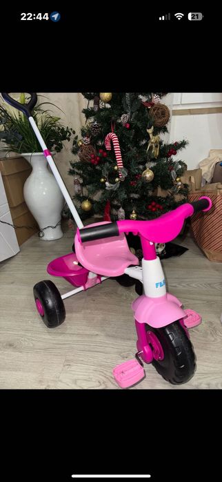 Triciclo de criança novo