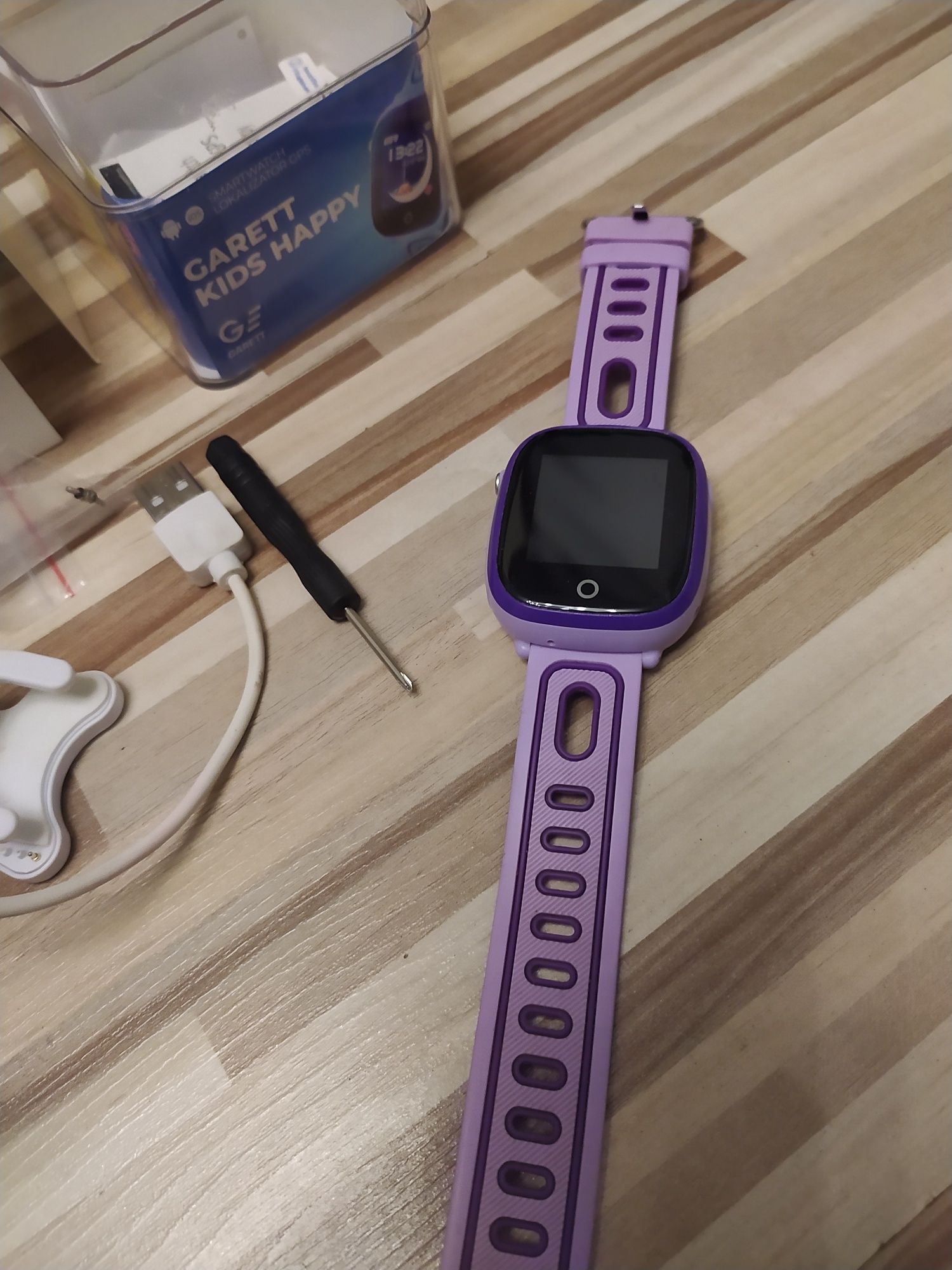 Smartwatch Garret Kids Happy fioletowy ładowarka