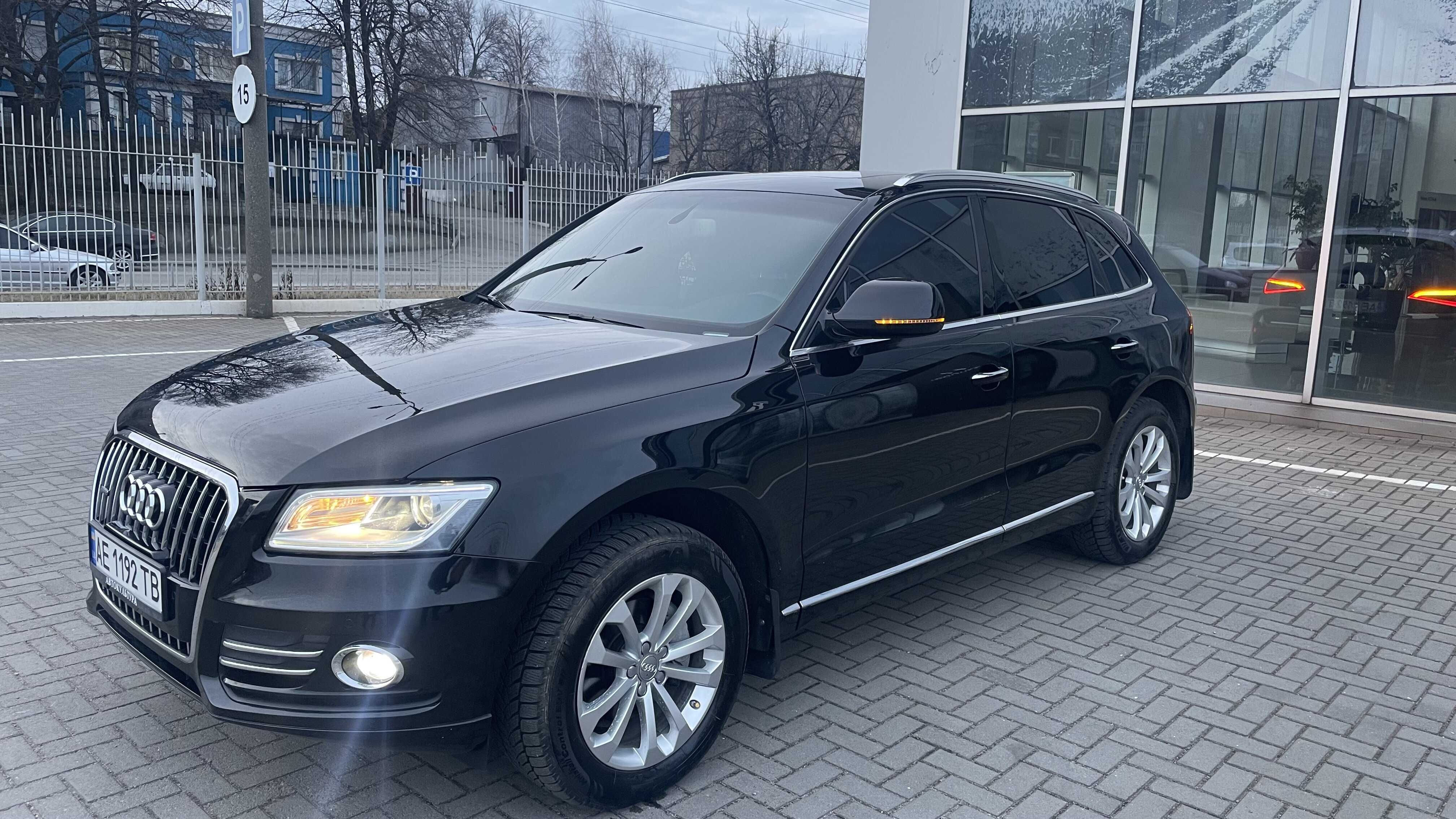 AUDI Q5 2016 год 2.0TFSI  Premium Plus Style