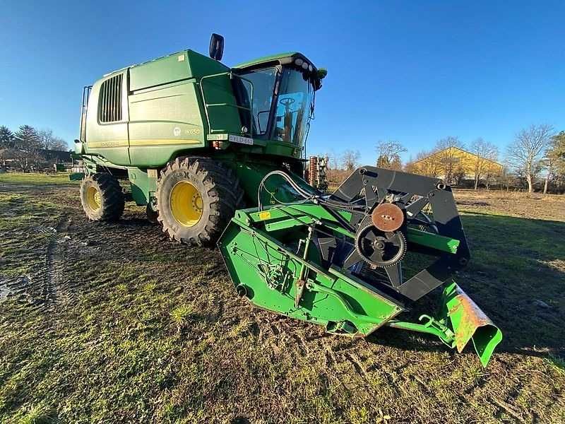 Комбайн John Deere W650