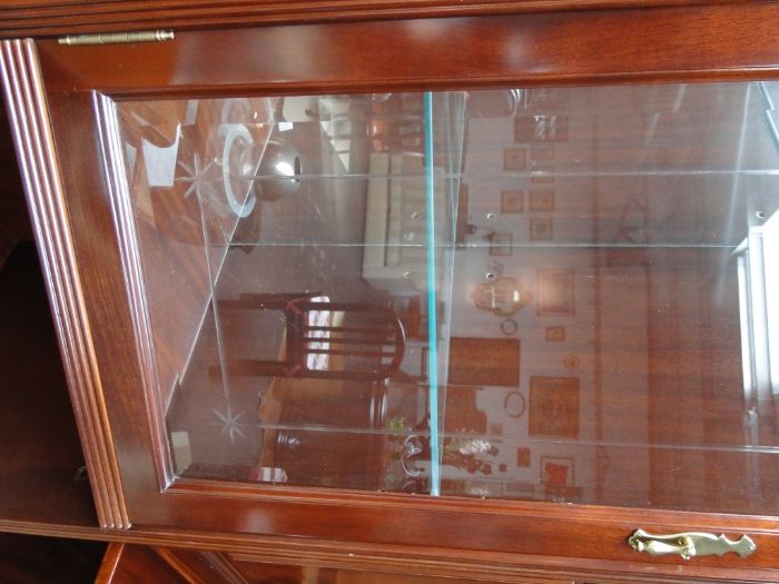 Grande móvel de sala em madeira - óptimo estado