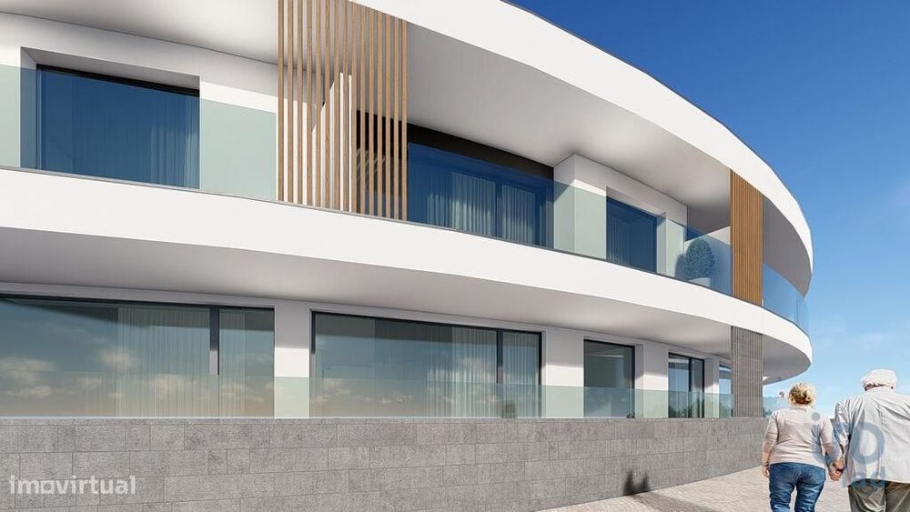 Apartamento T3 em Atouguia da Baleia de 117,00 m2
