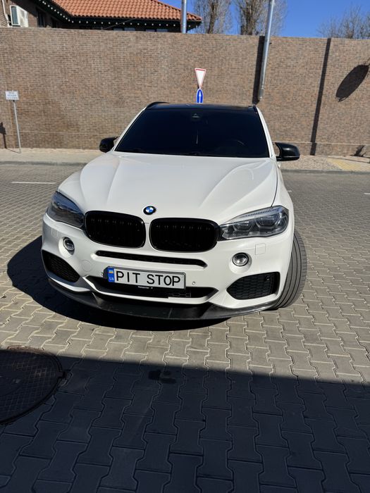 Продам БМВ  BMW X5 F15 M50D