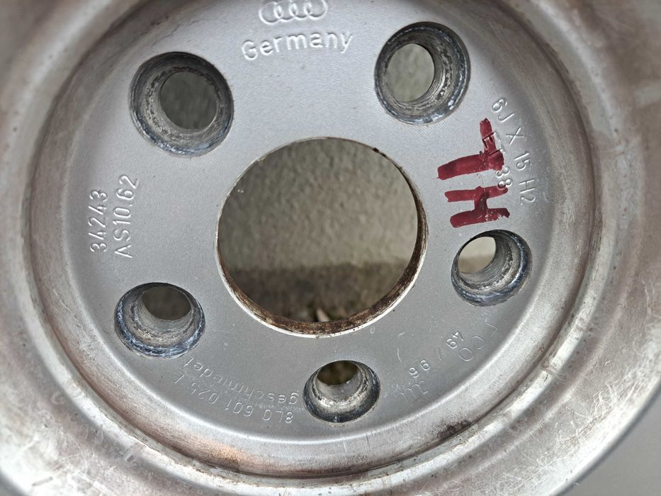 Felgi aluminiowe koła opony wielosezon Audi A3 8L 5X100 15" kpl