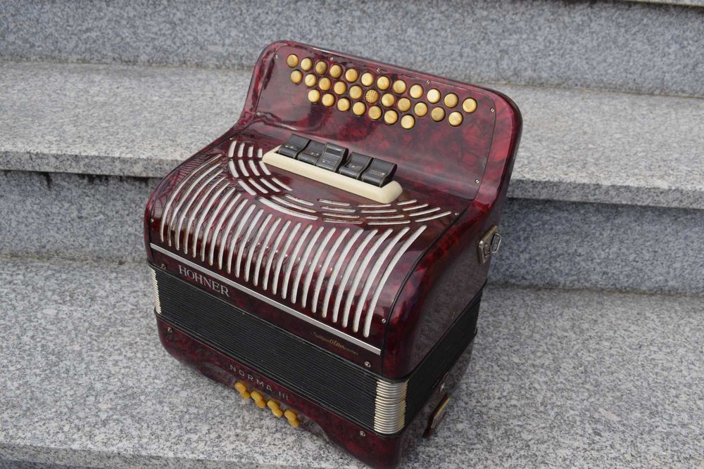 Concertina HOHNER 3 Voz Tonalidade La, N 216