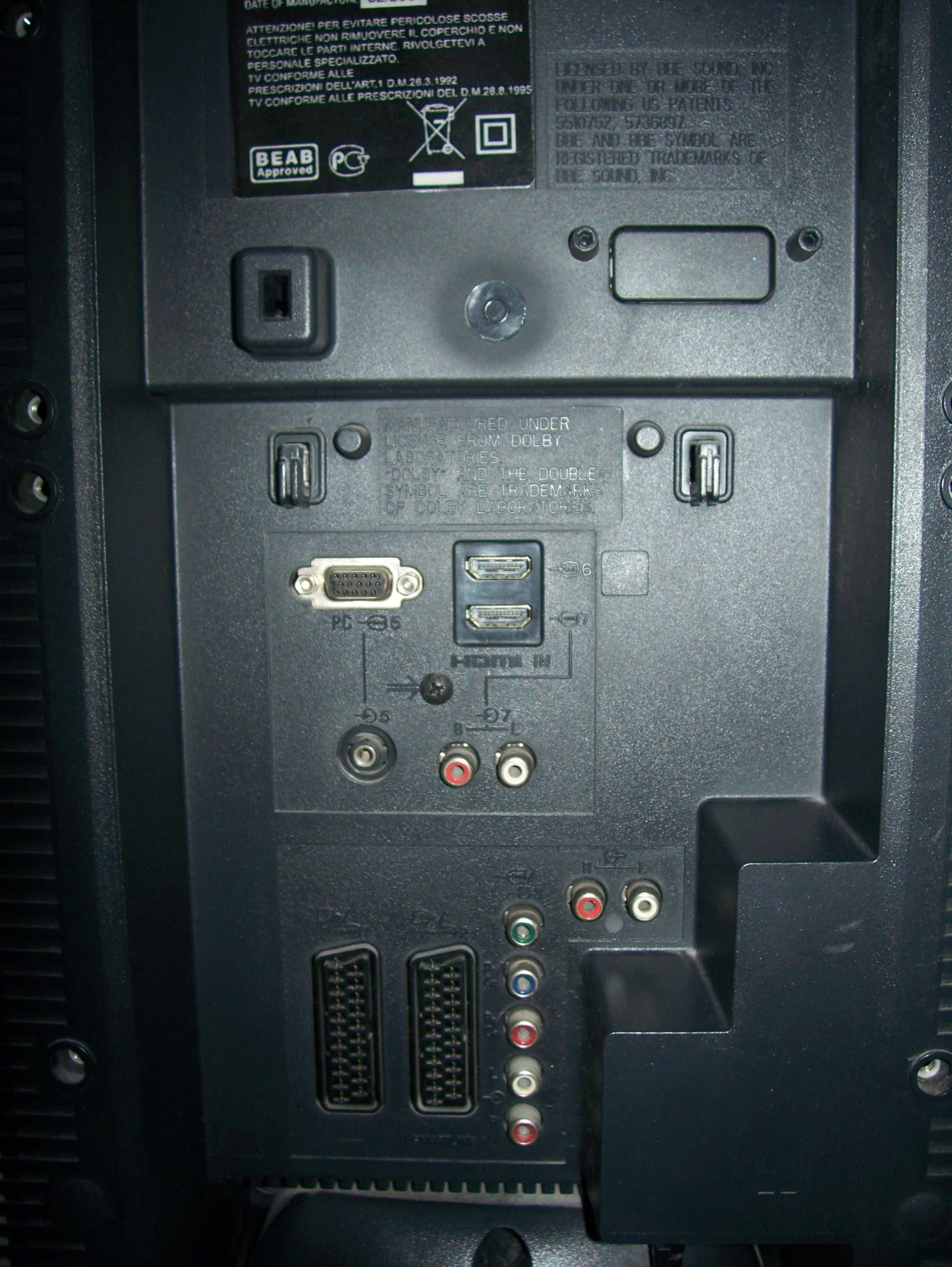 Sony Bravia 32 cale KDL26P2520 + dwa piloty