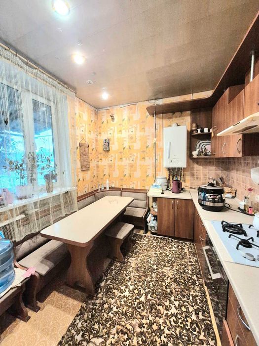 Продам міцний будинок 154 м2 в районі пивзаводу.