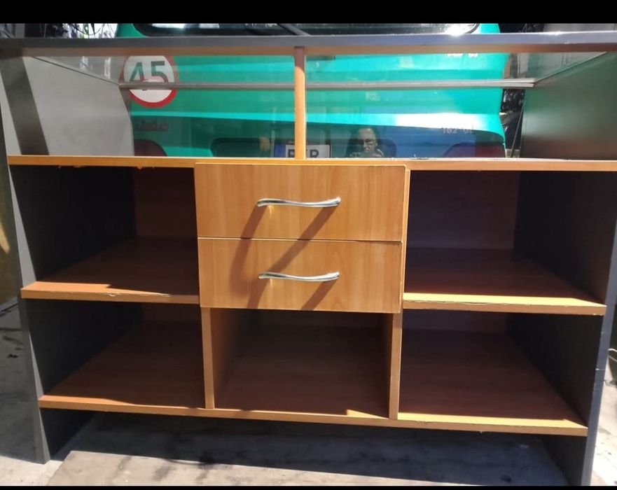 Lada sklepowa oszklona