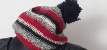 Czapka rękodzieło paski pompon